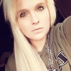 Meet your Posher, Jess